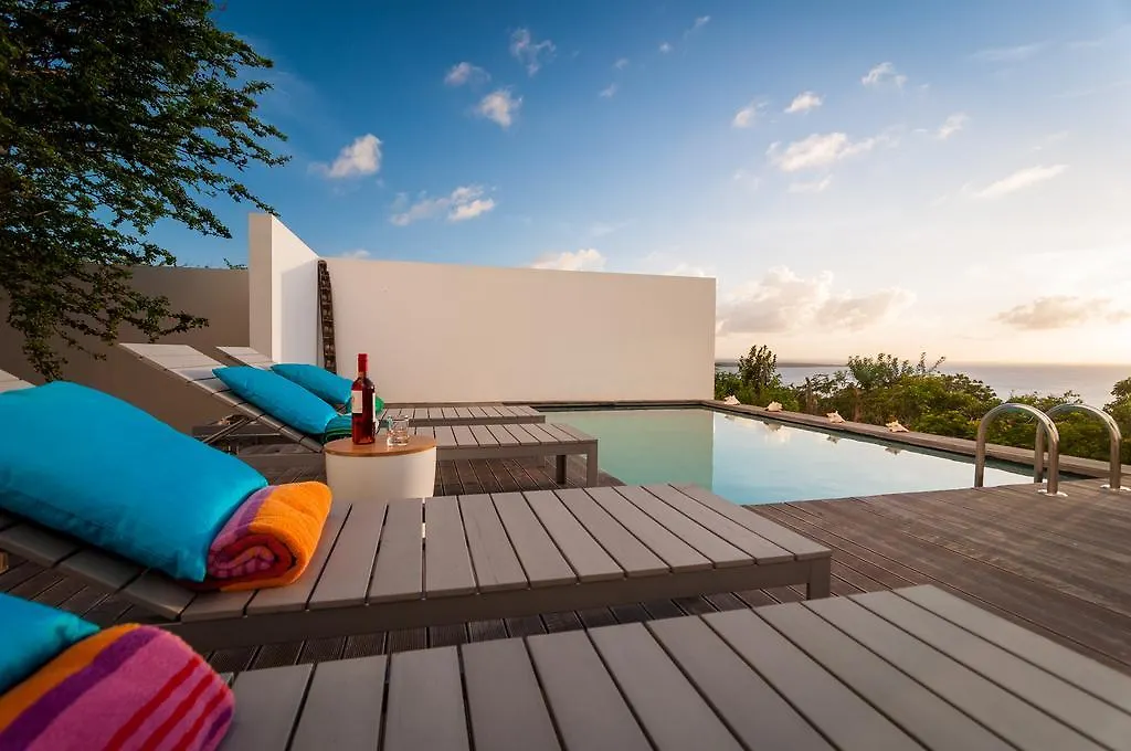Bonaire Bay View Villa contacts